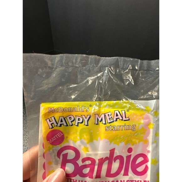 1992 McDonald’s Hollywood Hair Barbie Toy SEALED Happy Meal Mattel - Picture 2 of 9